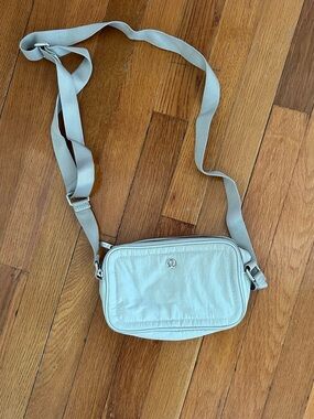lululemon athletica Light Gray Crossbody Pouch